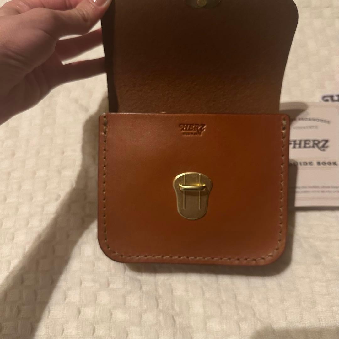 広瀬すずドラマ使用牛革HERZ ブラウンレザー ボディバッグ