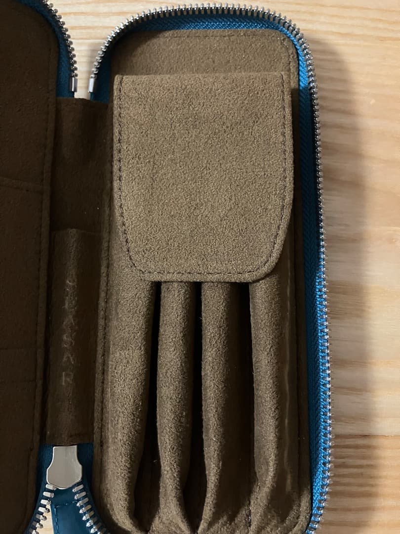 しーさー Ductマルゴー トルケーゼ（ジップペンケース）