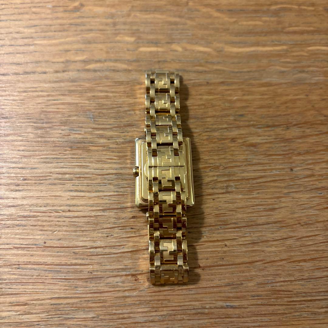 値下げ　FENDI レディース腕時計 ゴールド