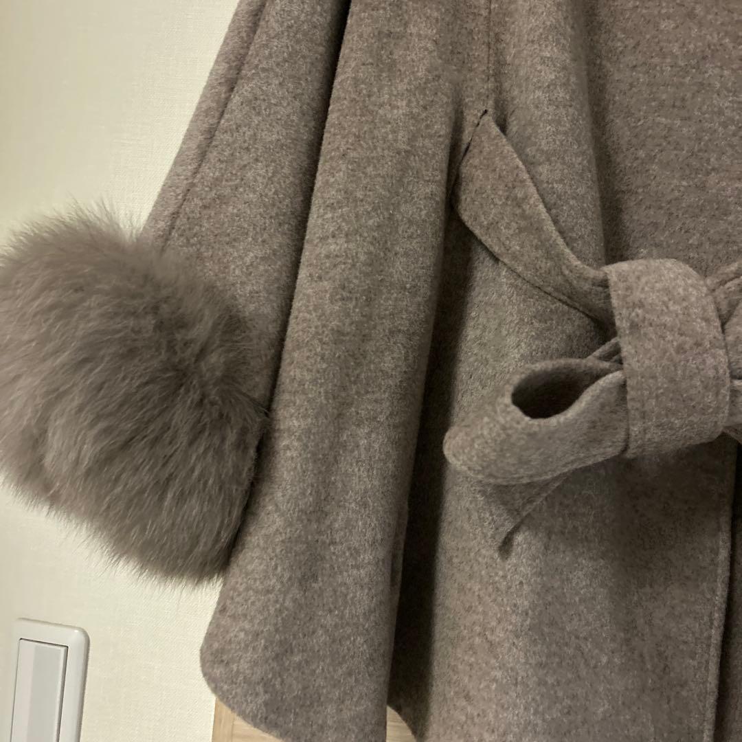 未使用品　LA MODE ラモード　ポンチョ　マント　リアルファー　大きいサイズ
